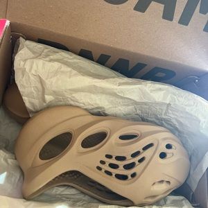 COPY - YEEZY FOAM RUNNER